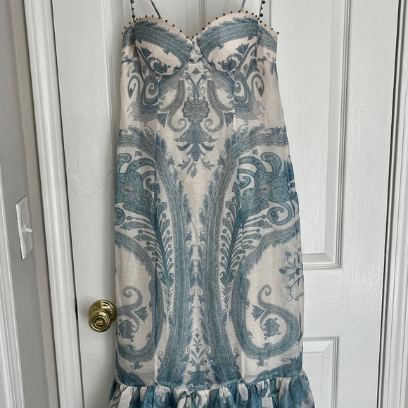Dress - Picture 1 of 2